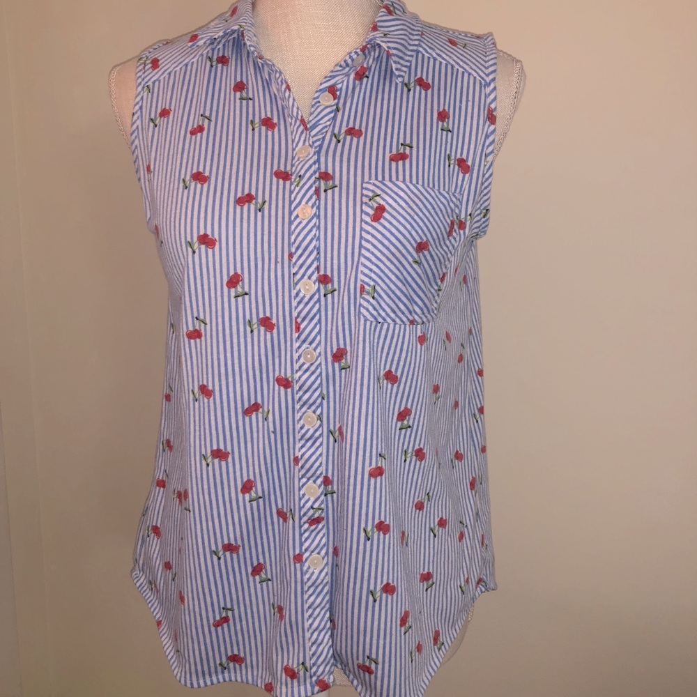 🍒Blue & White Stripes w CHERRIES. Sleeveless Button Down Shirt🍒 ADORABLE